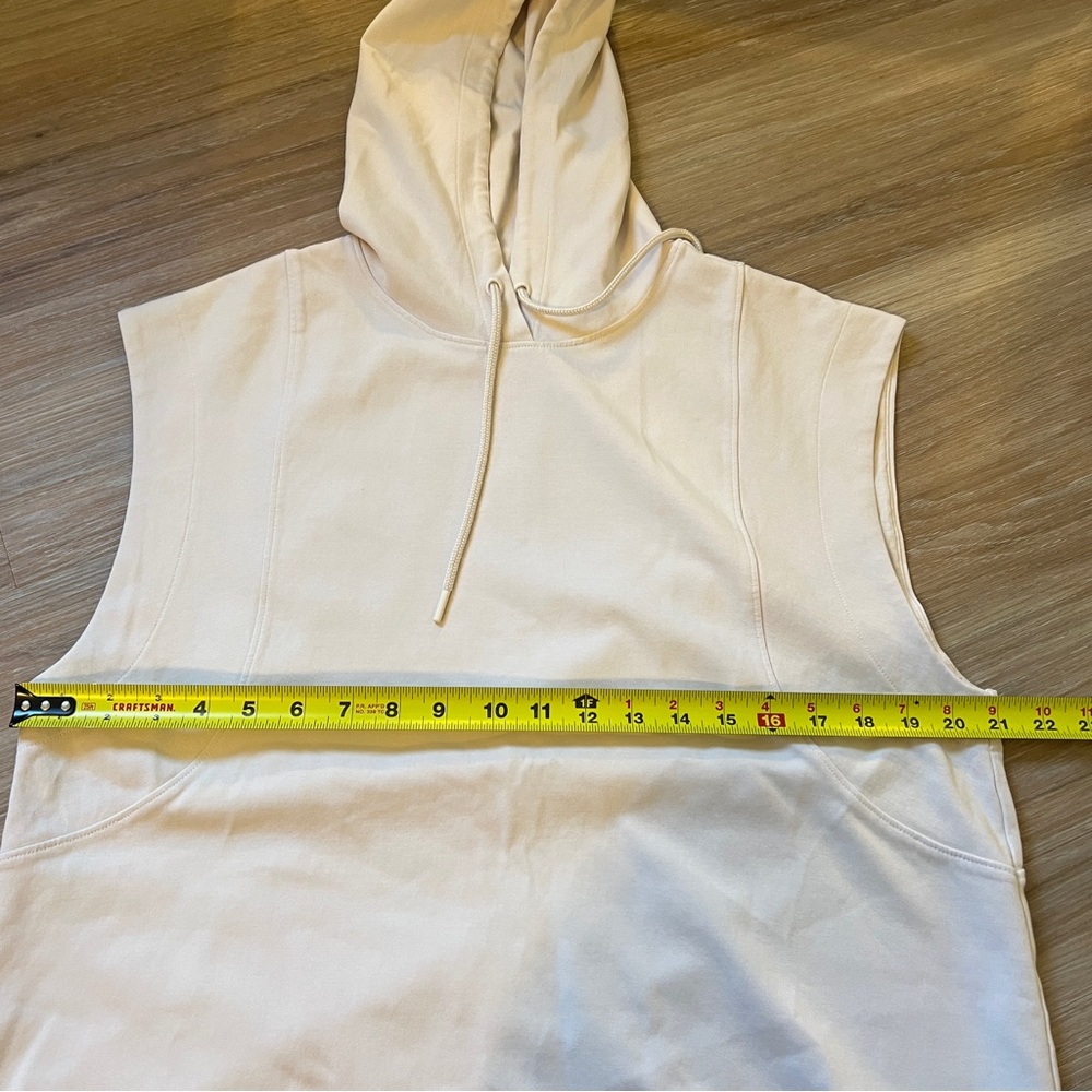 Athleta Sundown Sweatshirt Tank Cream Size M - Picture 7 of 8